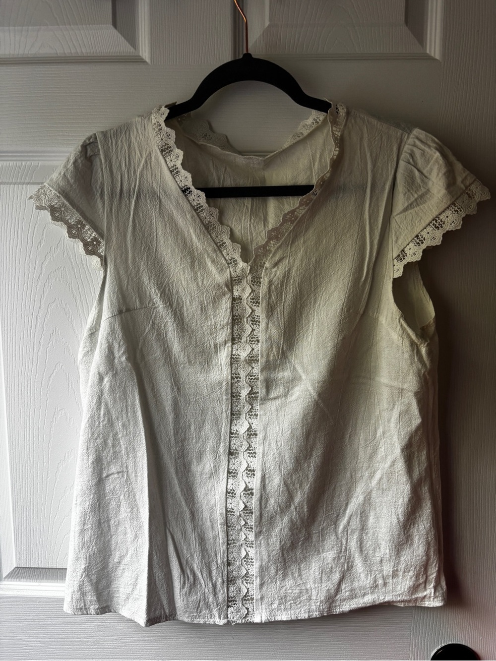 SHEIN Cream Lace-Trim Cap Sleeve Blouse